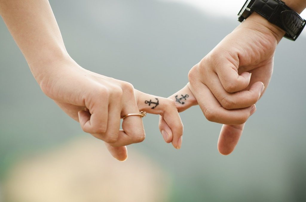 matching anchor sign tattoo meaning