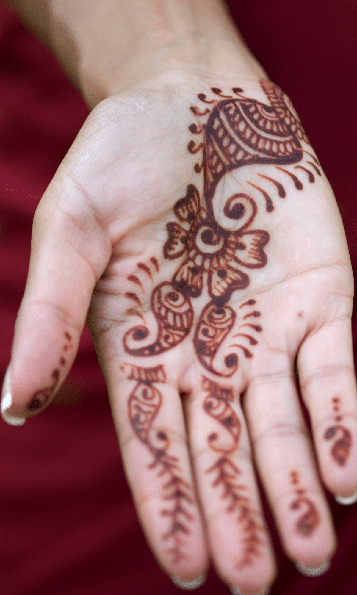 henna inside palms