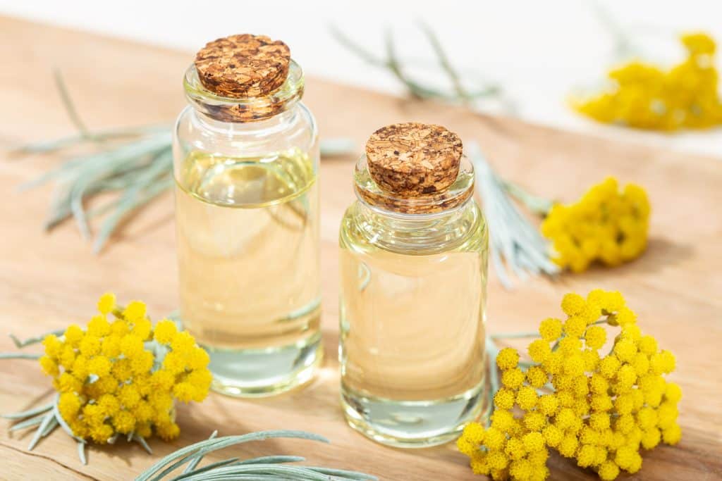 helichrysum essential oil
