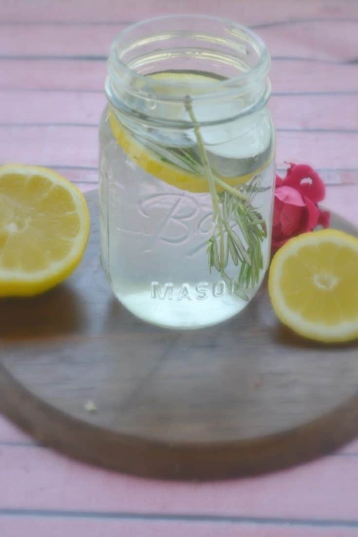 How to Make Your Own DIY Citronella Candles