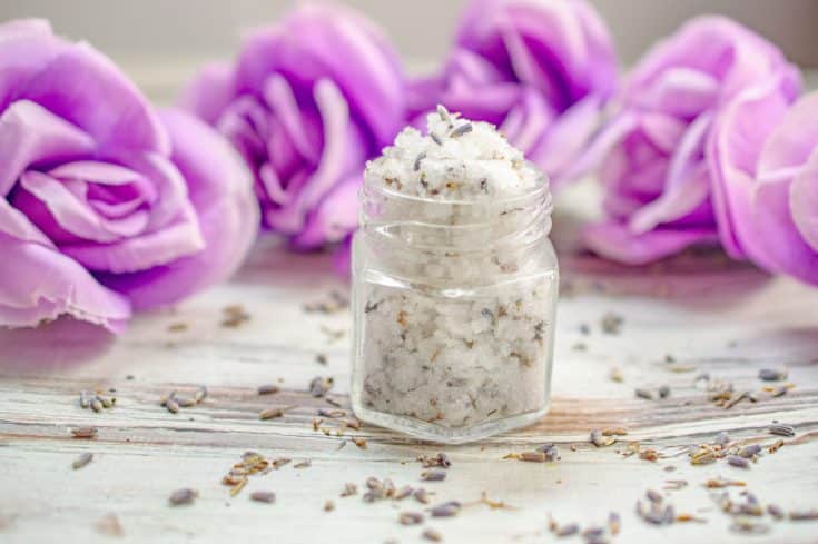 How To Make DIY Sugar Scrub for the Lips