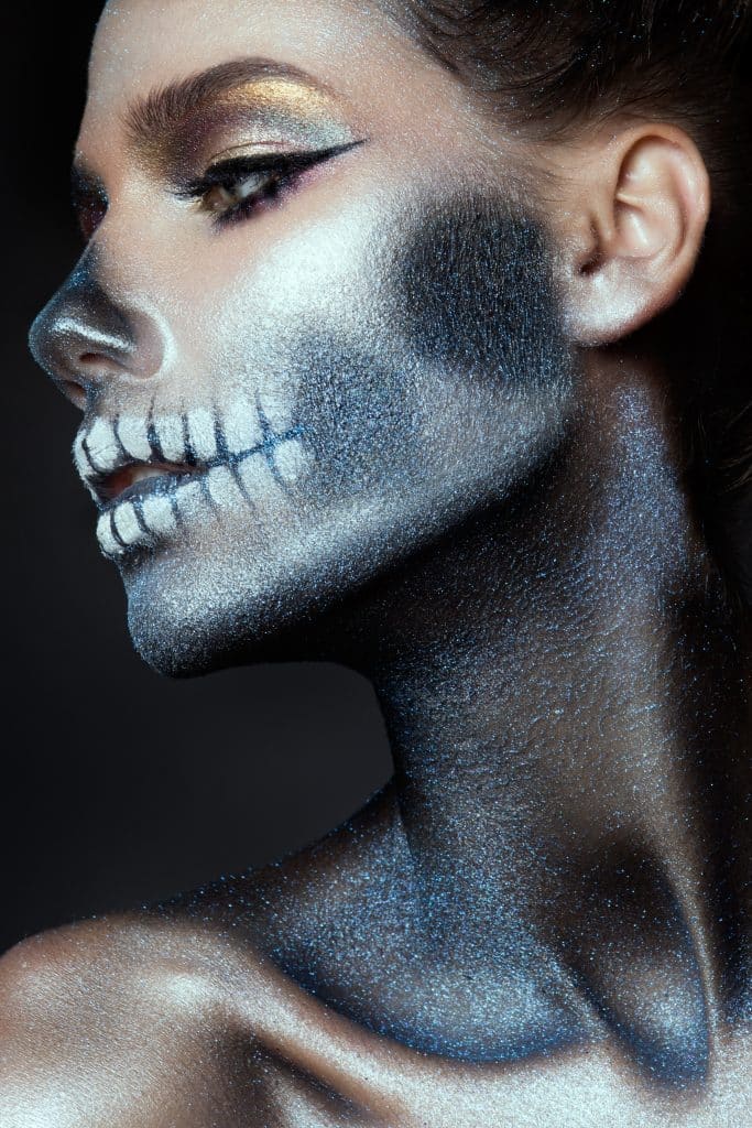 skeleton body art halloween make up look