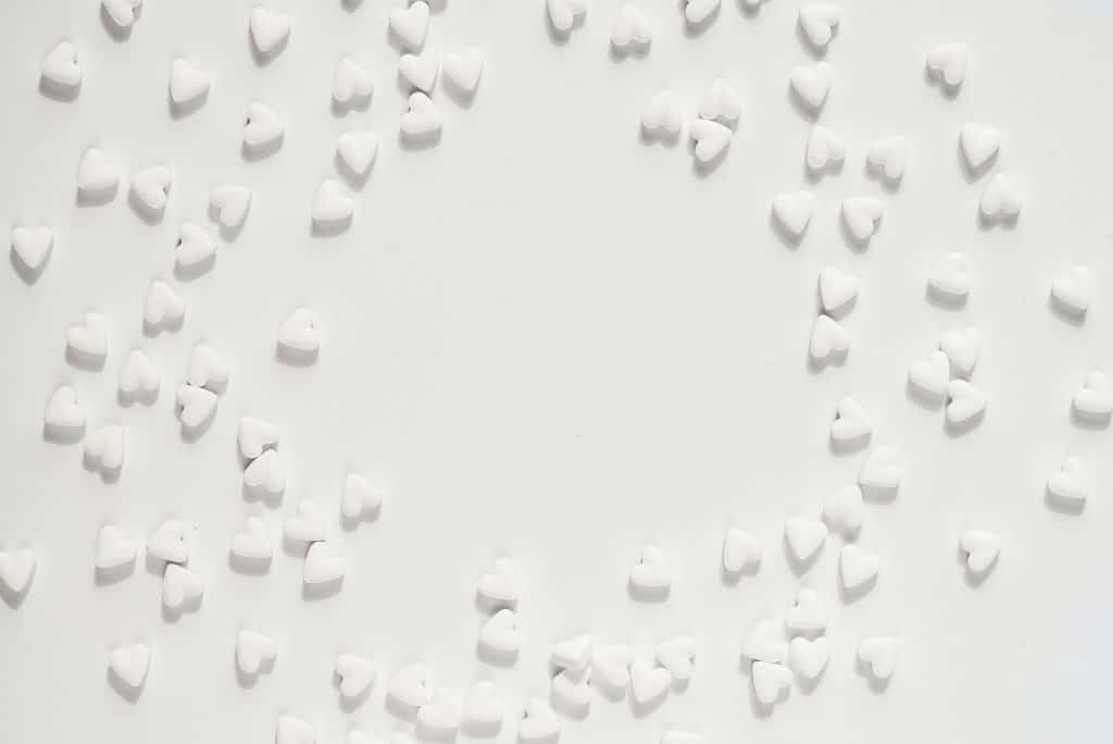 white heart symbol meaning