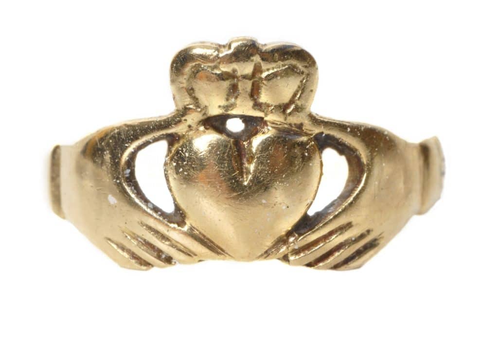 history and meaning of the claddagh ring