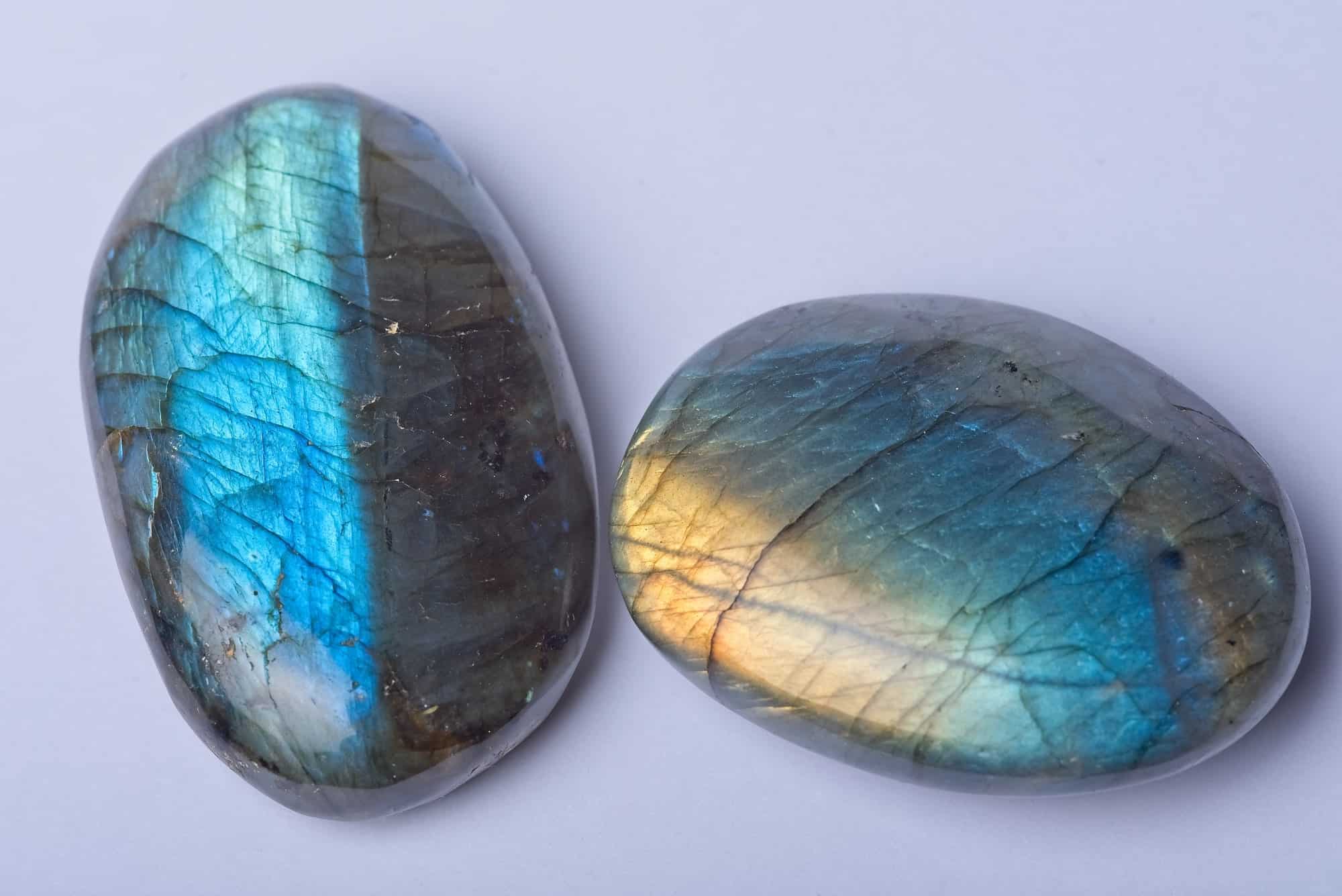 labradorite stone for the third eye chakra
