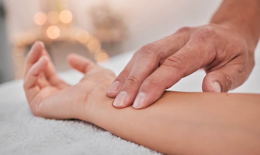 wrist pressure point accupressure headache relief