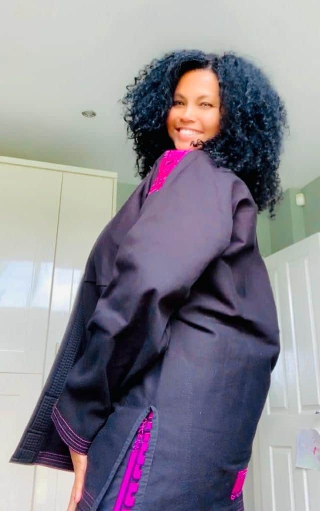 woman wearing jiu jitsu Gi