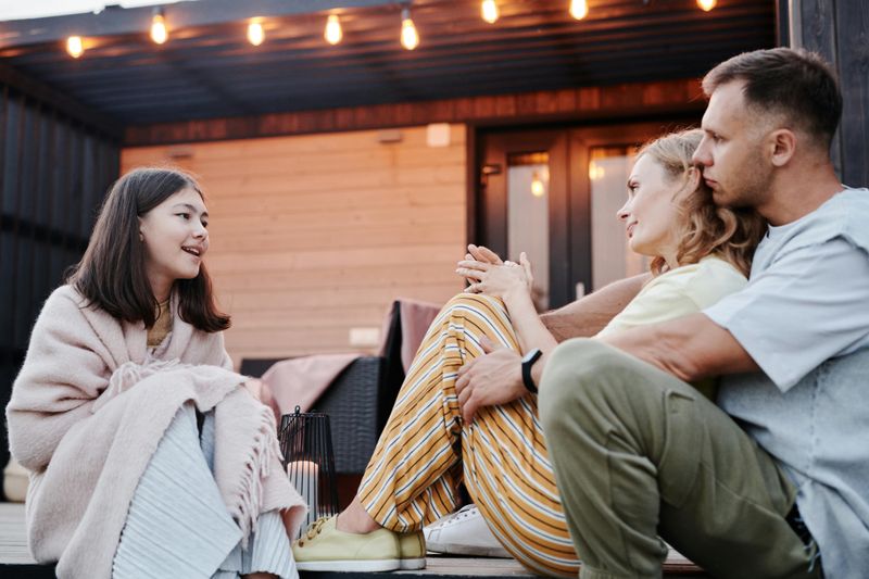 Master The Art Of Side-By-Side Conversations