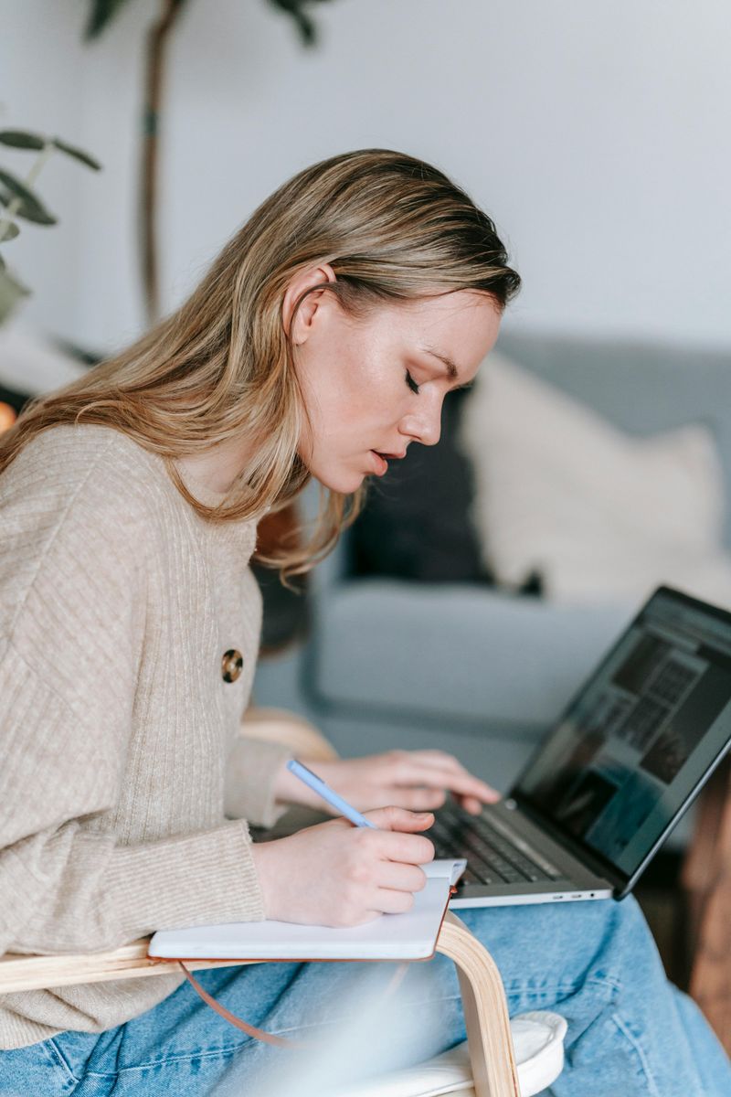 Unusual Connections Between Disparate Ideas