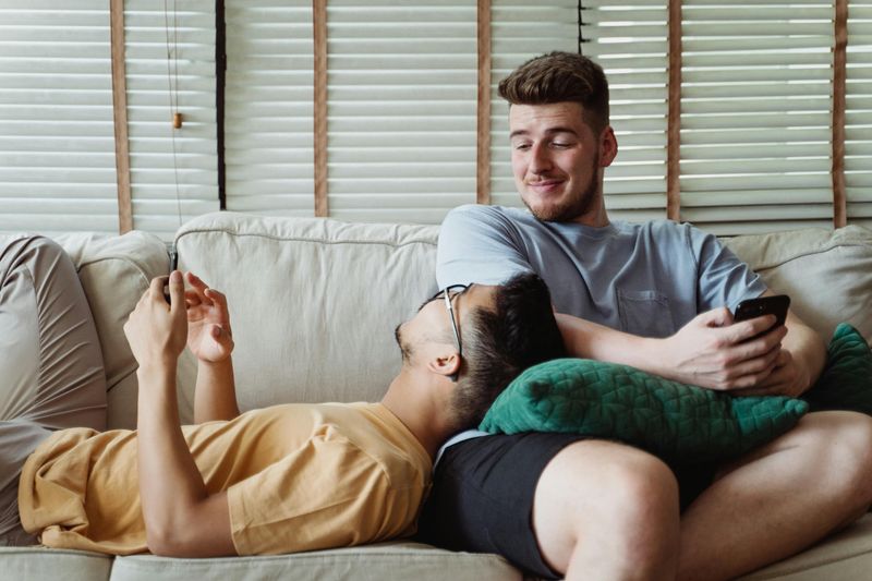 They Actively Avoid Spending Time Alone Together