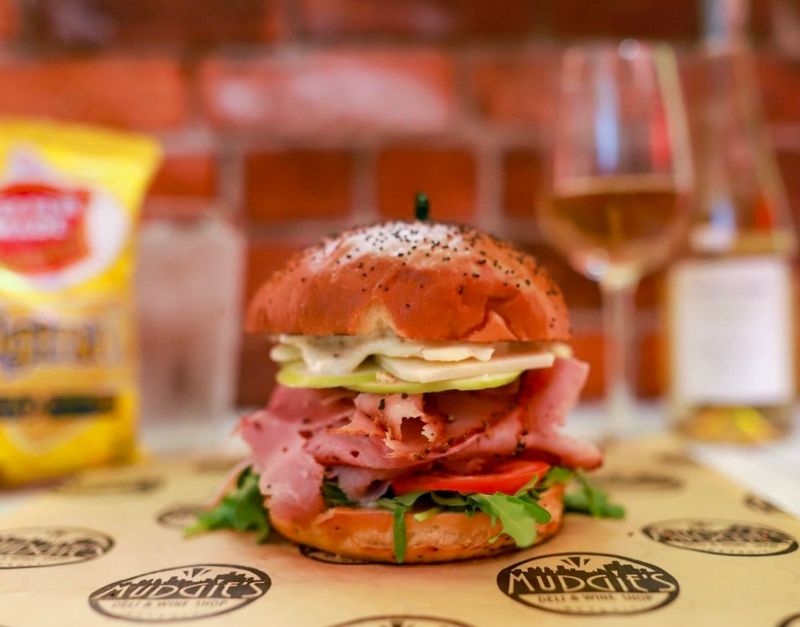 Mudgie's Deli and Wine Shop – Detroit