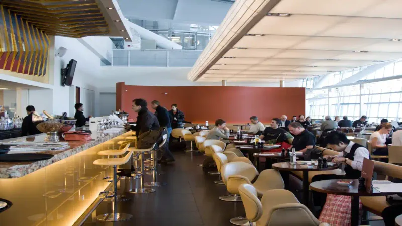 John F. Kennedy International Airport (JFK)