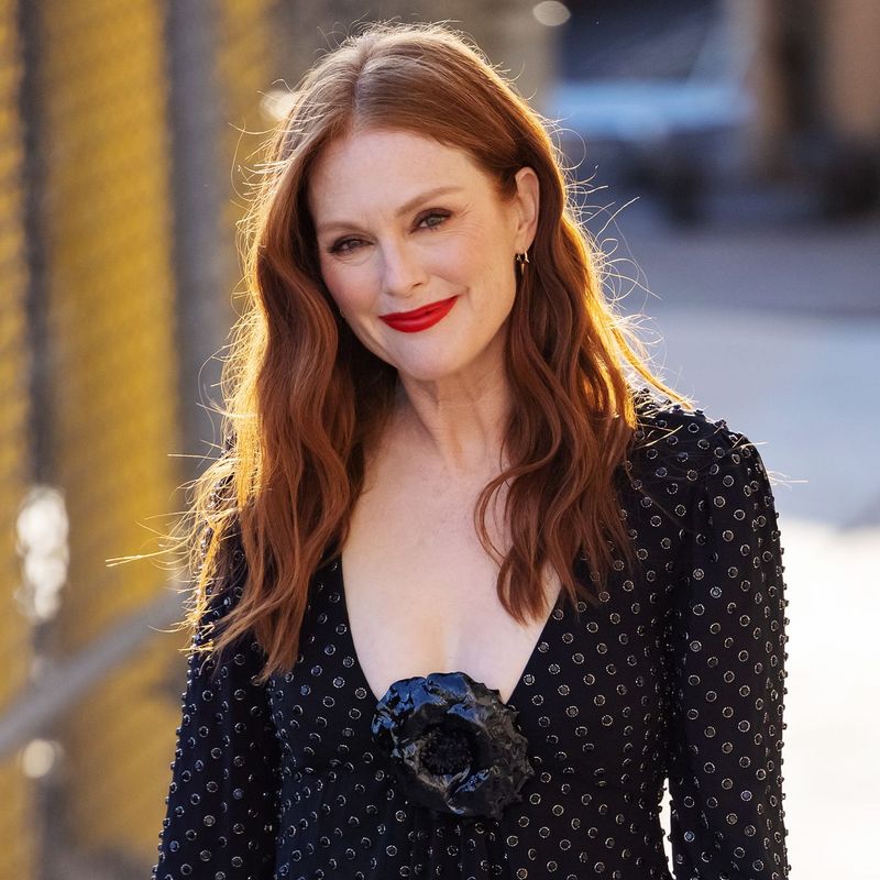 Julianne Moore: Freckles, Red Hair, and Full Confidence