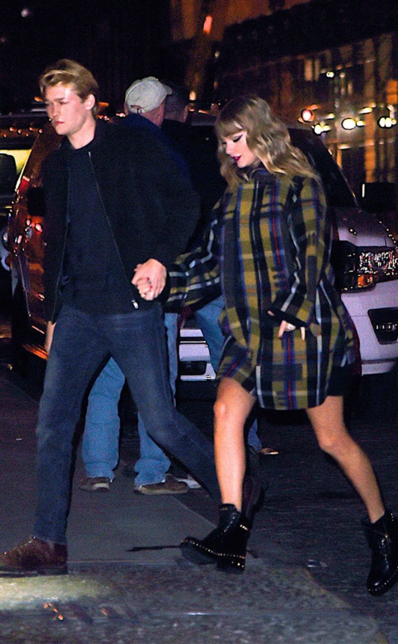 Taylor Swift and Joe Alwyn