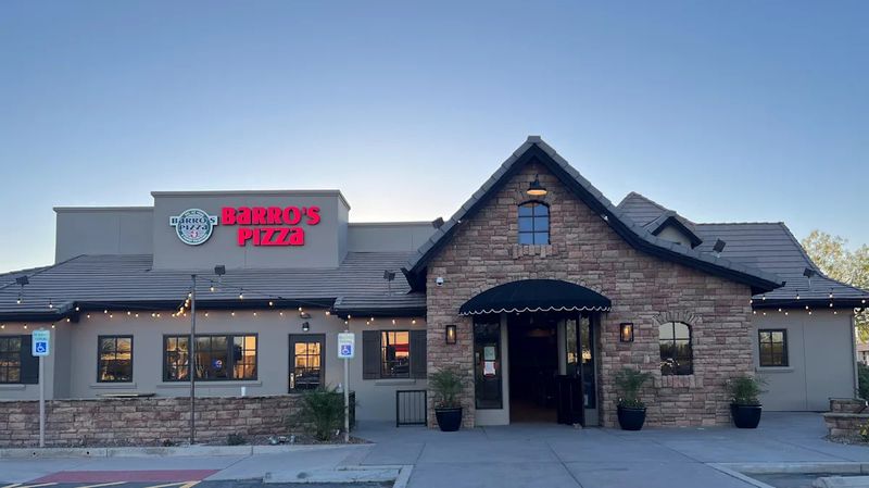 Barro's Pizza (Regional Fade)