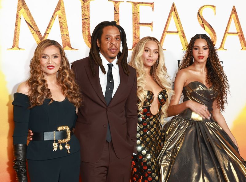 Beyonce Knowles-Carter – The Knowles-Carter Family