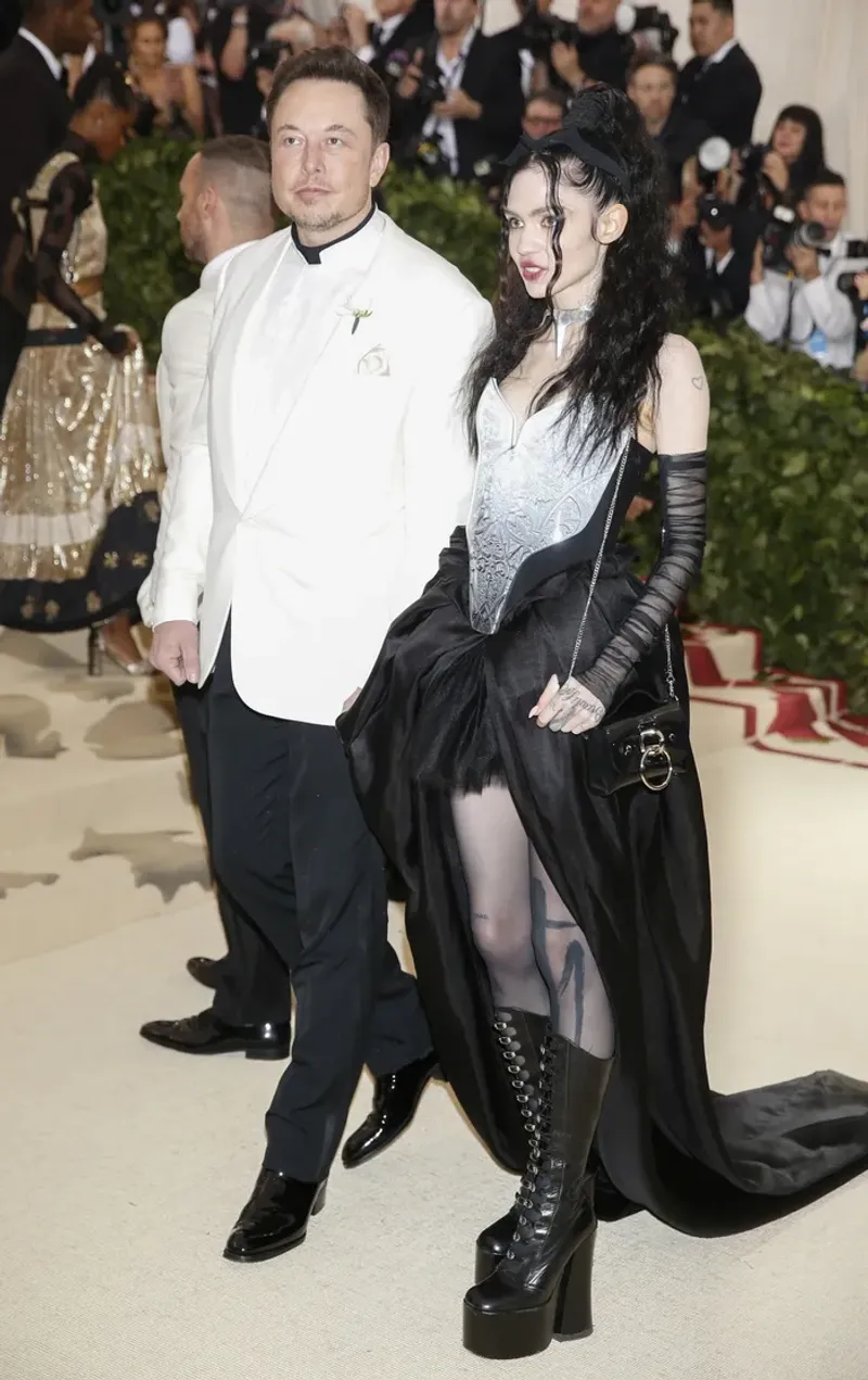 Grimes – Daughter Exa Dark Sideræl