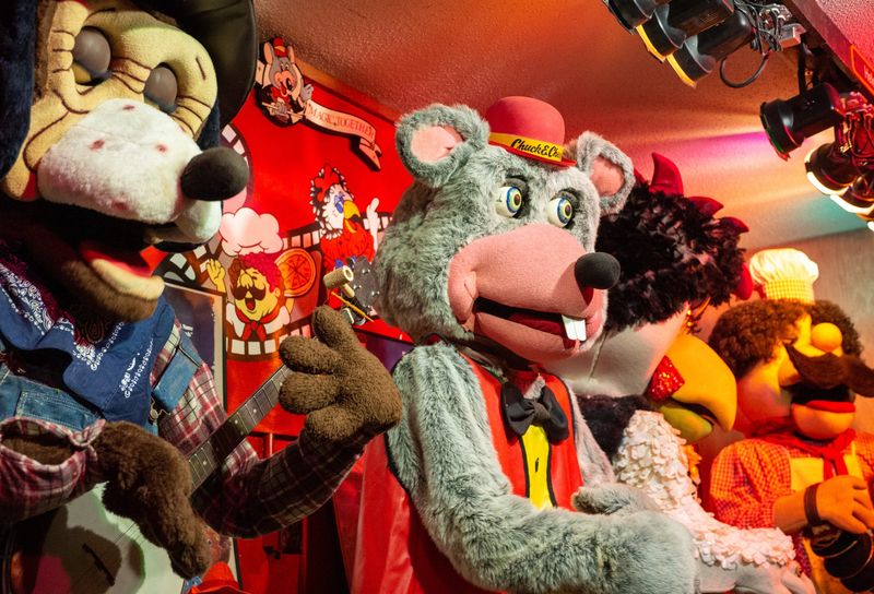 ShowBiz Pizza Place