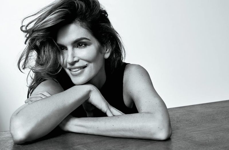 Cindy Crawford: Embracing the Evolving Mirror