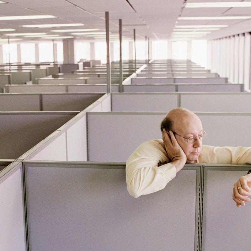 Sticking Strictly to 9-to-5 Office Hours