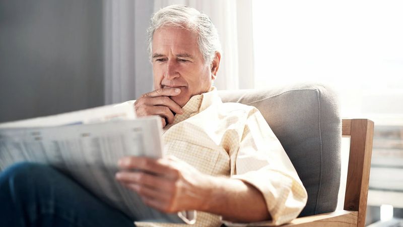 Print Newspapers and Magazines