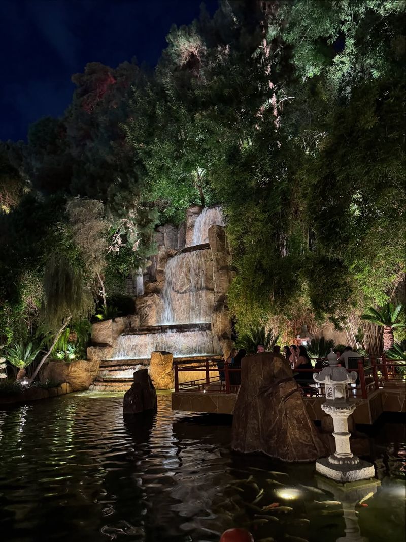 Mizumi's Floating Pagoda Table (Wynn)