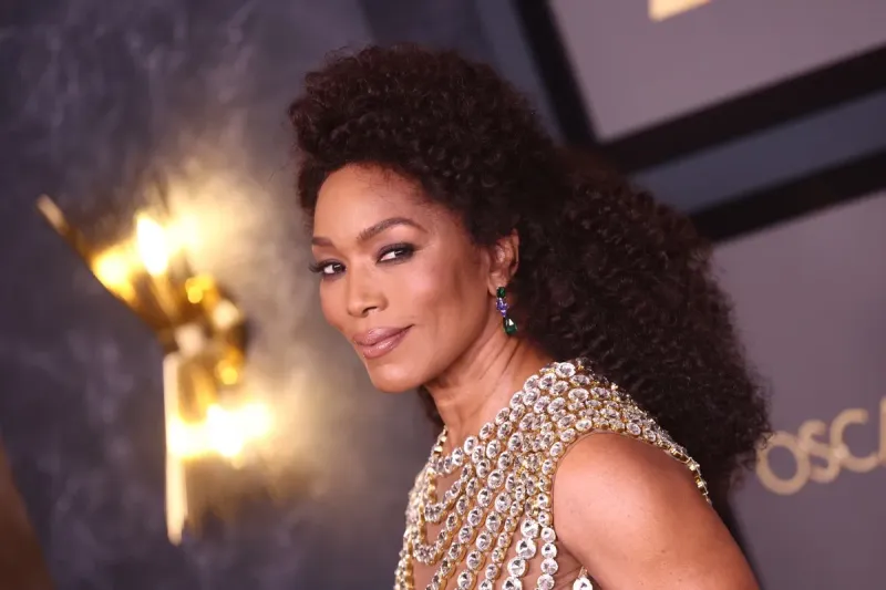 Angela Bassett