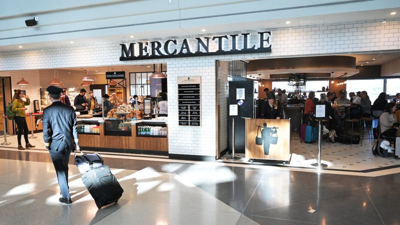 Denver International Airport (DEN)