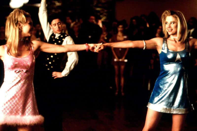 Romy and Michele's High School Reunion (1997)