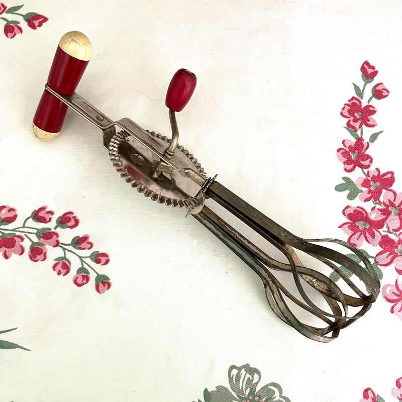 Rotary Egg Beater