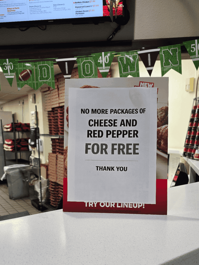 No Sign of Basic Condiments Like Parmesan or Red Pepper Flakes