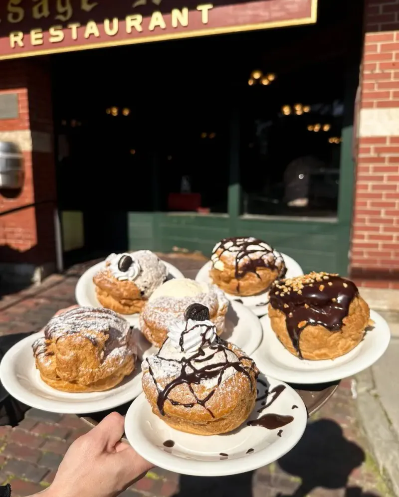 Schmidt's Sausage Haus Cream Puffs