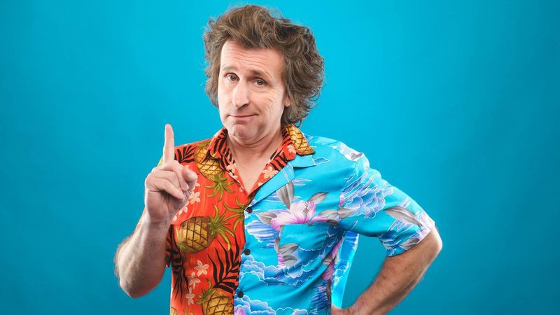 Milton Jones: That's Me in the Corner