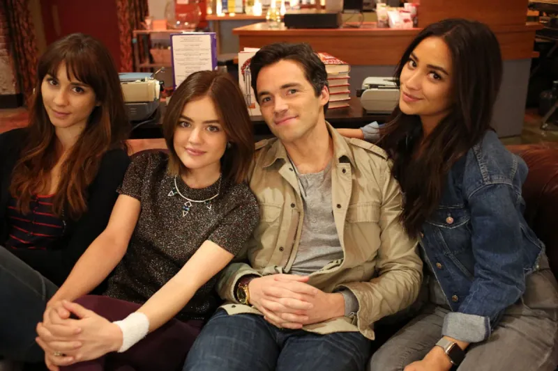 Ian Harding (Pretty Little Liars)