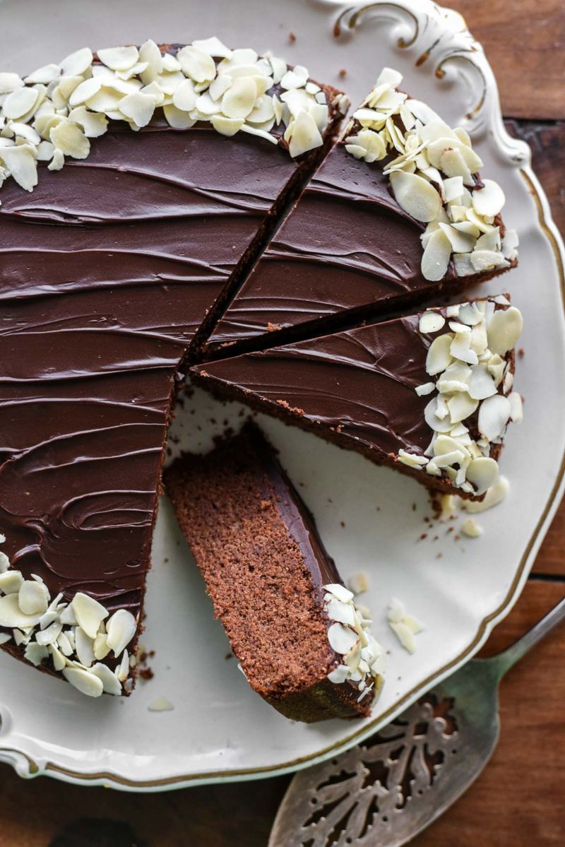 Reine de Saba Cake (Queen of Sheba Cake)