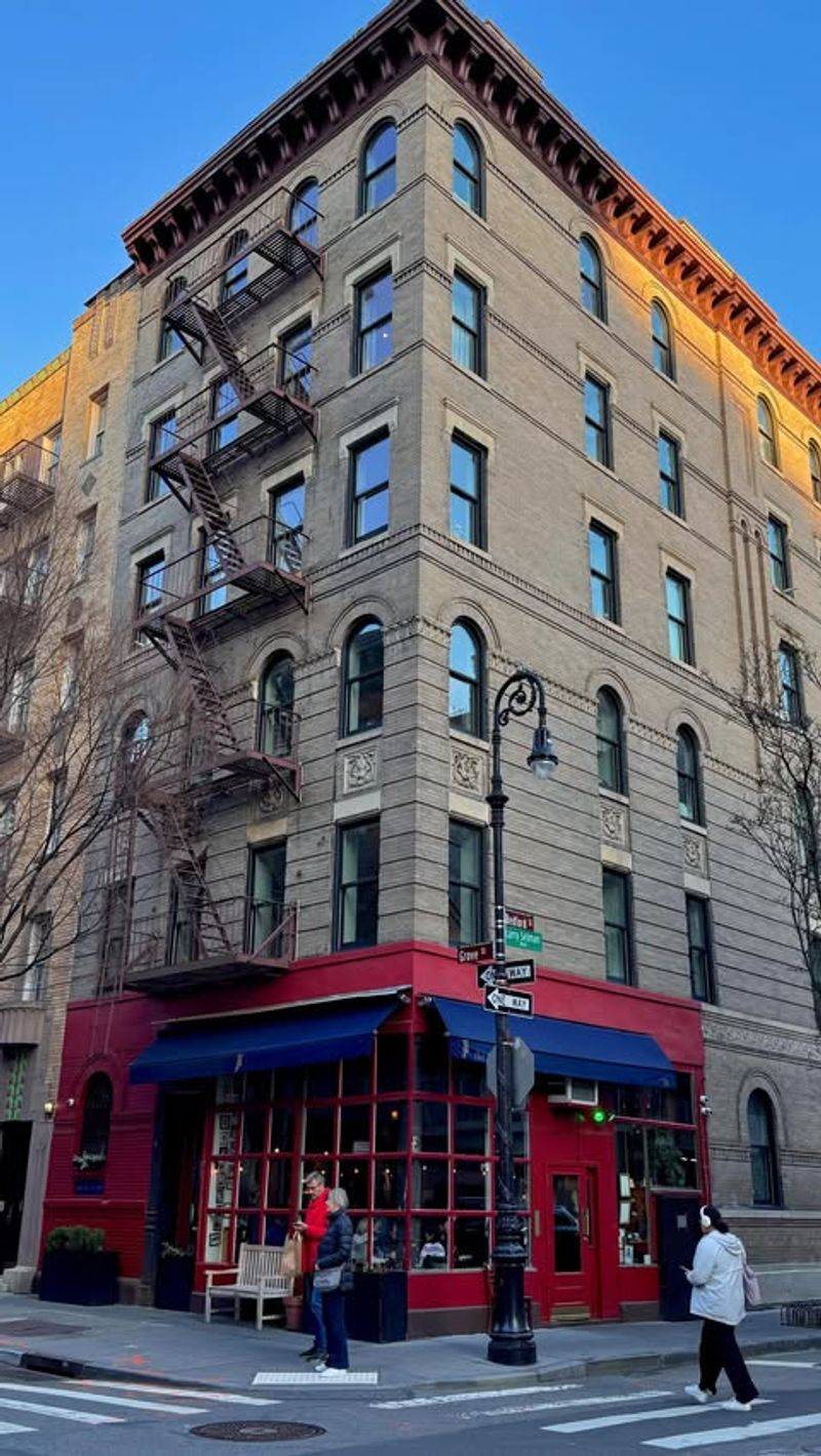Friends – 90 Bedford Street, Greenwich Village, New York