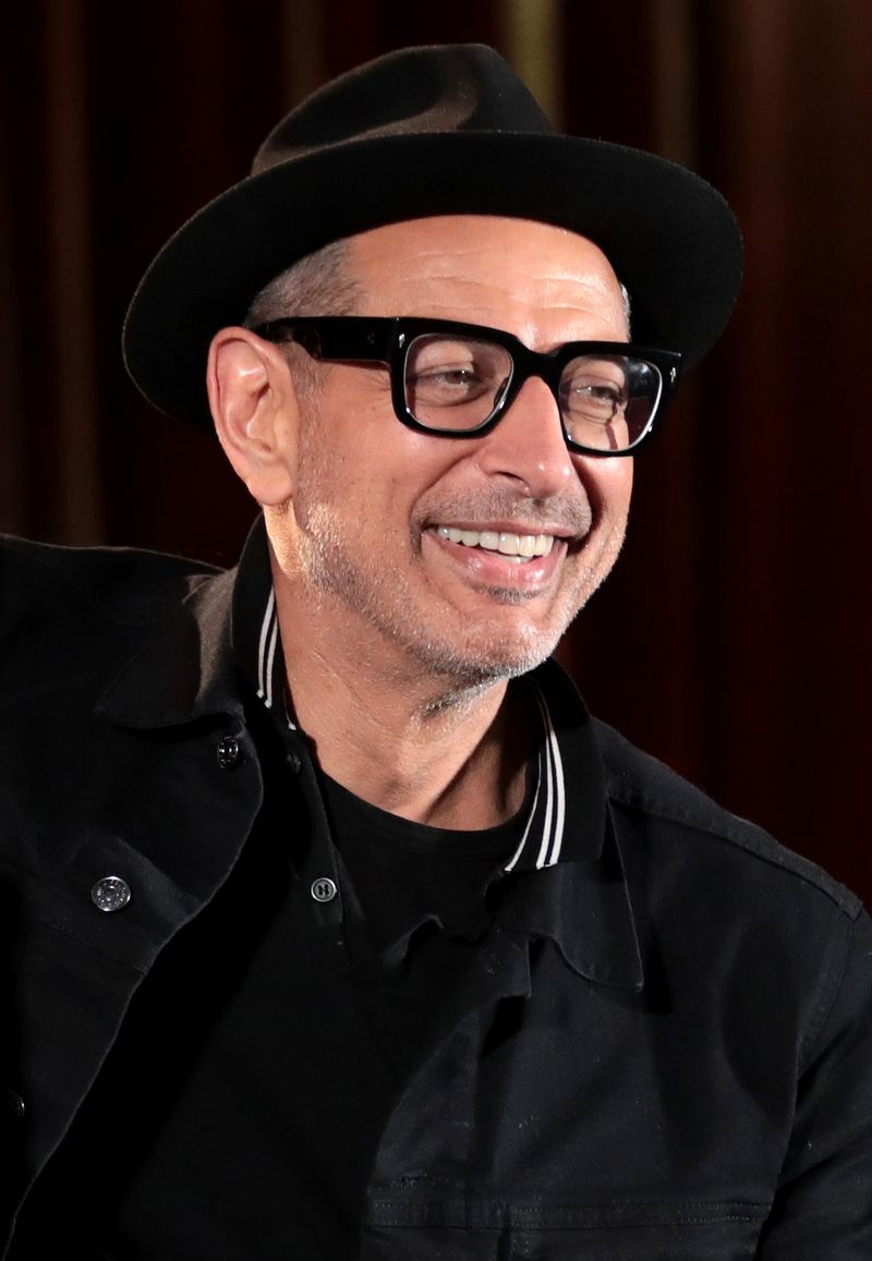 Jeff Goldblum – 6 Feet 4 Inches