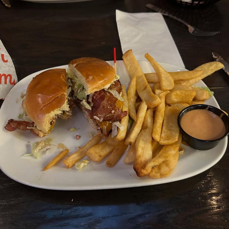 Red Robin Gourmet Burgers