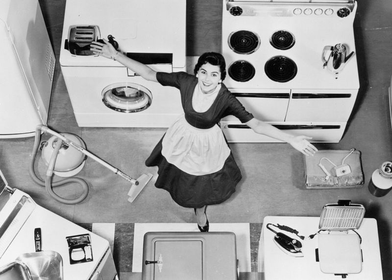 Skipping College to Become a Housewife