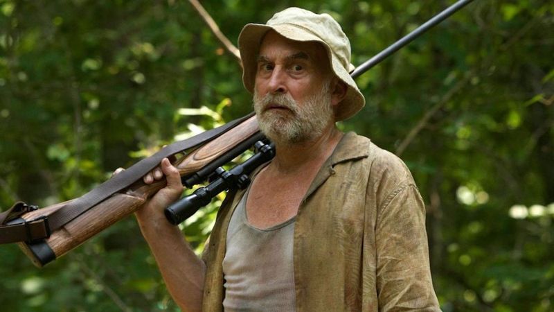 Jeffrey DeMunn as Dale Horvath in The Walking Dead