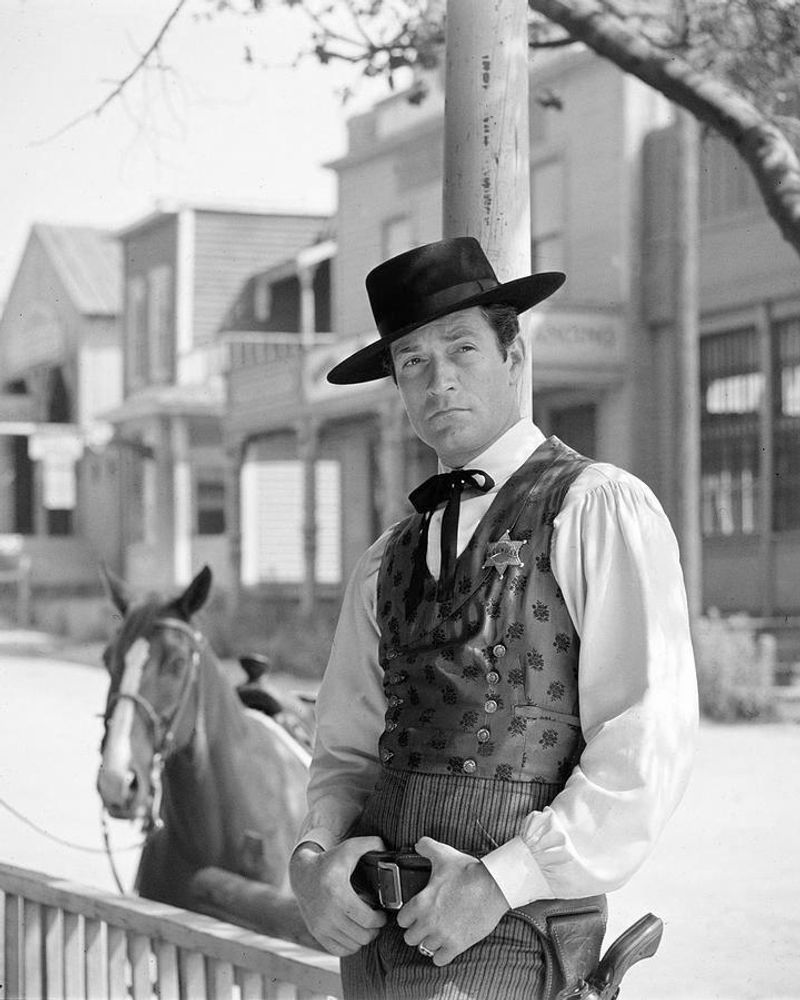 Wyatt Earp (The Life and Legend of Wyatt Earp)
