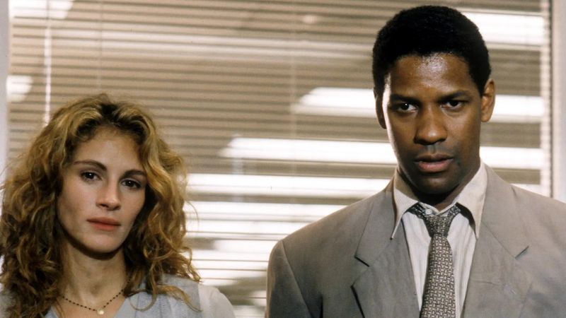 Denzel Washington Declined to Kiss Julia Roberts in The Pelican Brief