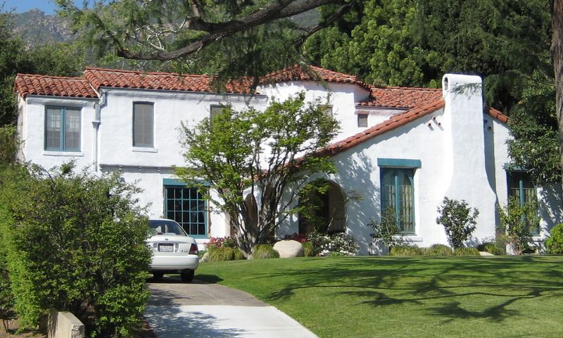 Beverly Hills, 90210 – Walsh Residence, Altadena, California
