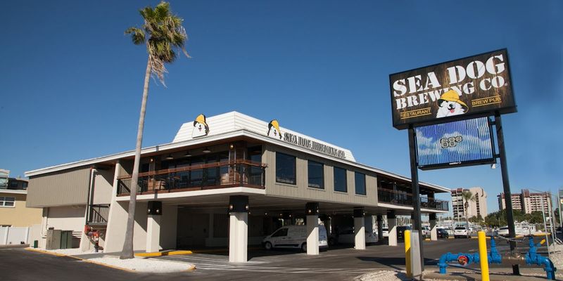 Sea Dog Brew Pub, Treasure Island