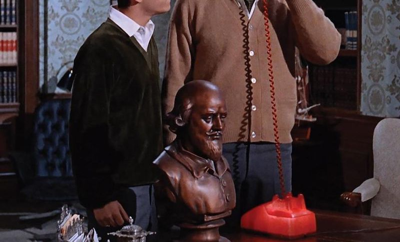 Shakespeare's Bust in The Batman Is a Nod to 1966 TV History