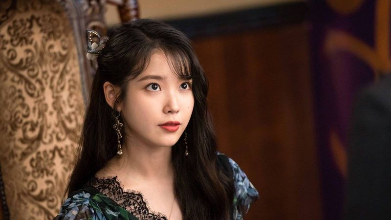 IU (Lee Ji-eun)