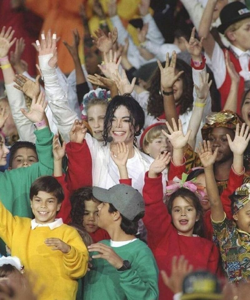 A Generous Superstar Who Gave It All Away