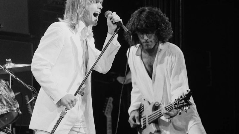 I Want You to Want Me - Cheap Trick (1977)