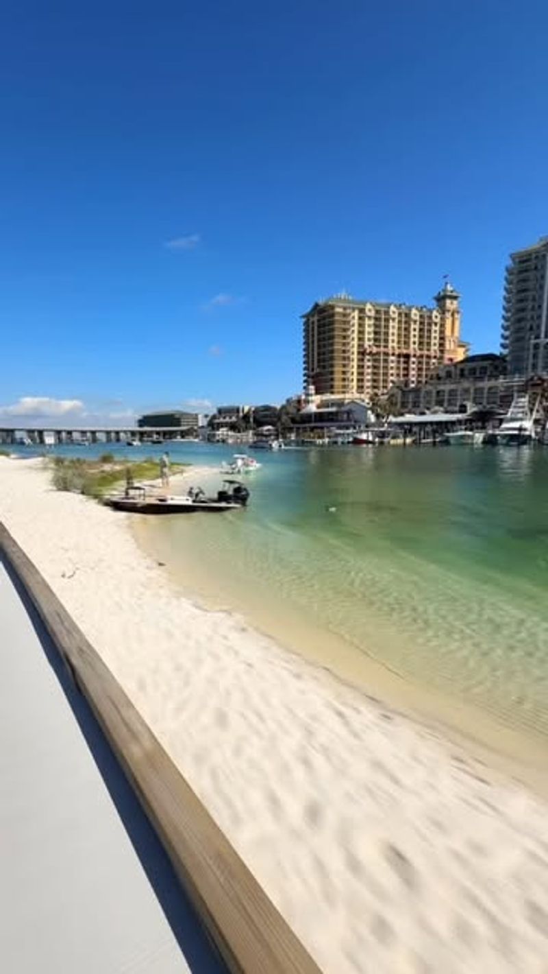 Destin