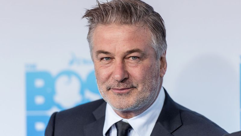 Alec Baldwin: Taking Hair Restoration Into His Own Hands